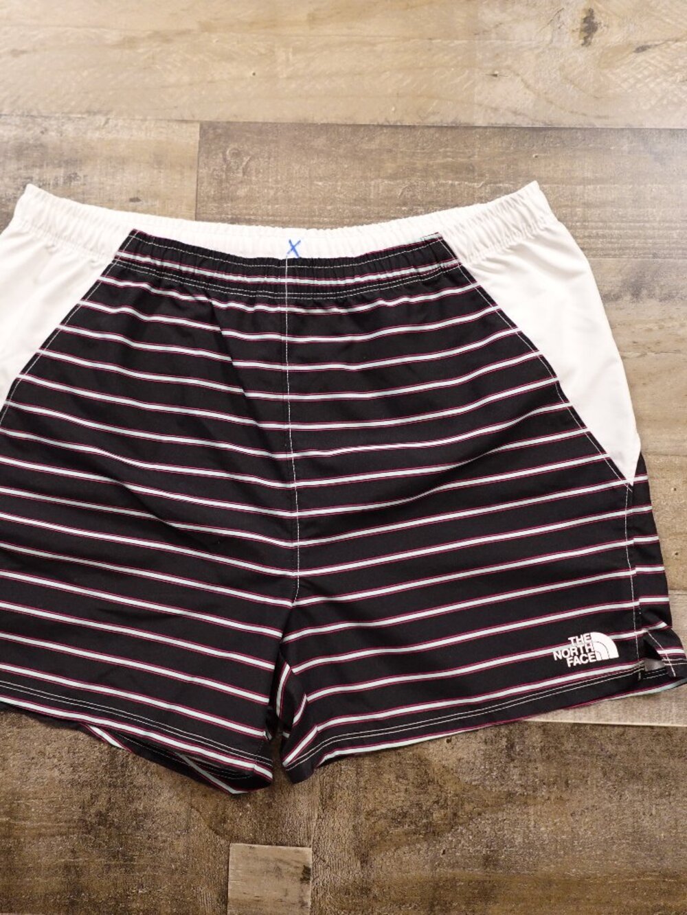 The North Face Class V Water Shorts Girls XL Black Stripe Swim